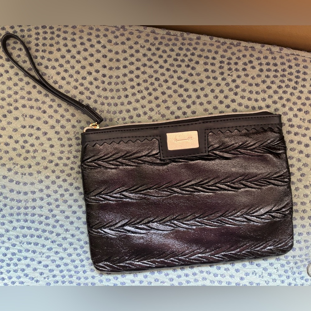 Stella & Dot clutch